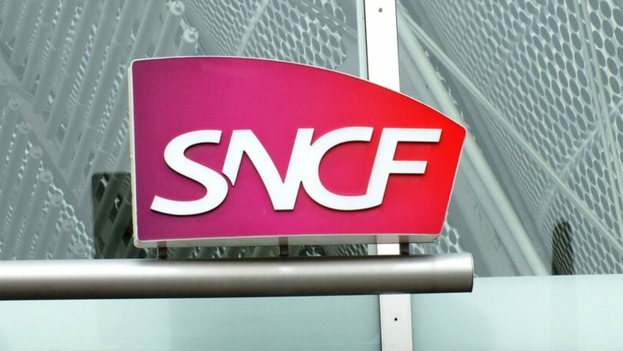 Opportunité de service public à la SNCF : plus de 130 offres d’emploi en France pour les services clients et nettoyage, assistants, chauffeurs et plus