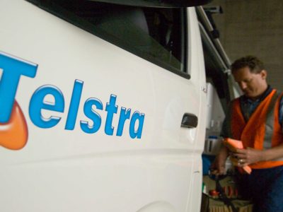 Le géant de la communication Telstra offre plus de 50 emplois pour le service à la clientèle, le spécialiste du support, le consultant et plus encore